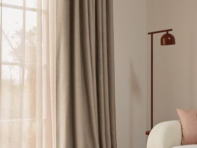 Bild zu Thermostoffe als Hitzeschutz im Sommer von RAMM Raumausstattung Frankfurt