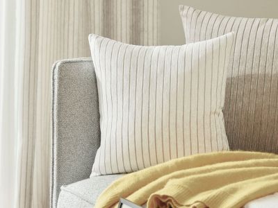 Bild zu Reparatur, Anpassung & Reinigungsservice von Thermostoffen von RAMM Raumausstattung Frankfurt